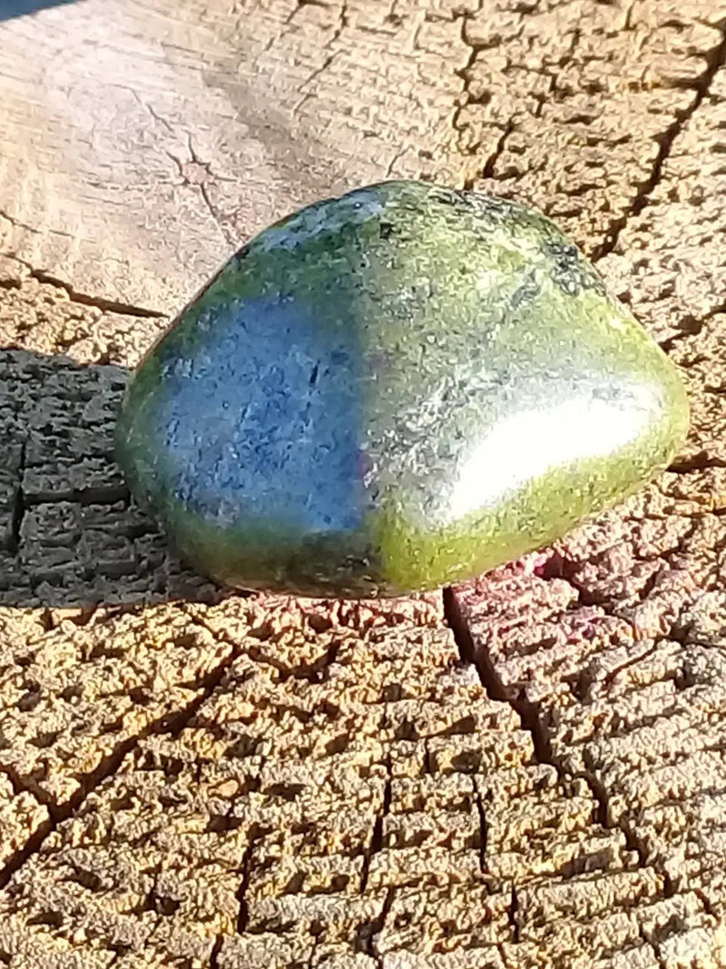 Load image into Gallery viewer, Serpentine Chytah pierre roulée Grade A ++++ Serpentine Chytah pierre roulée
