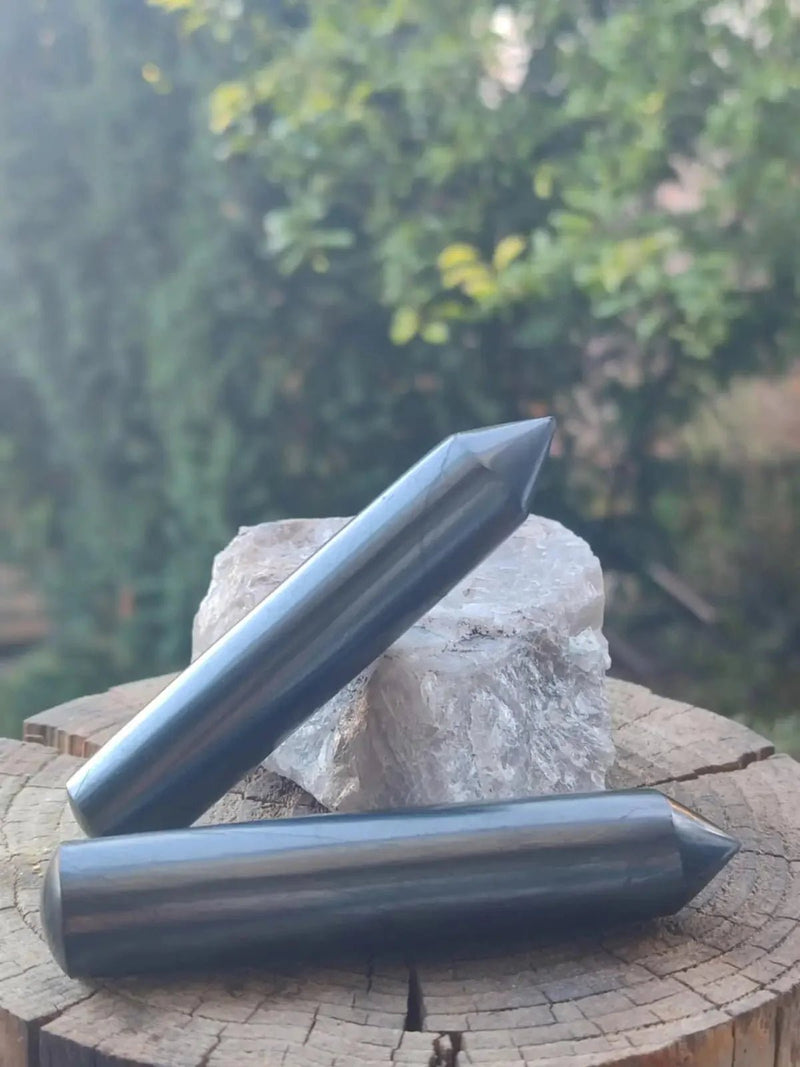 Chargez l&#39;image dans la visionneuse de la galerie, Shungite bâton de massage modèle 1 ou 2 pointes pour massage et soin de purification Bâton de massage en Shungite
