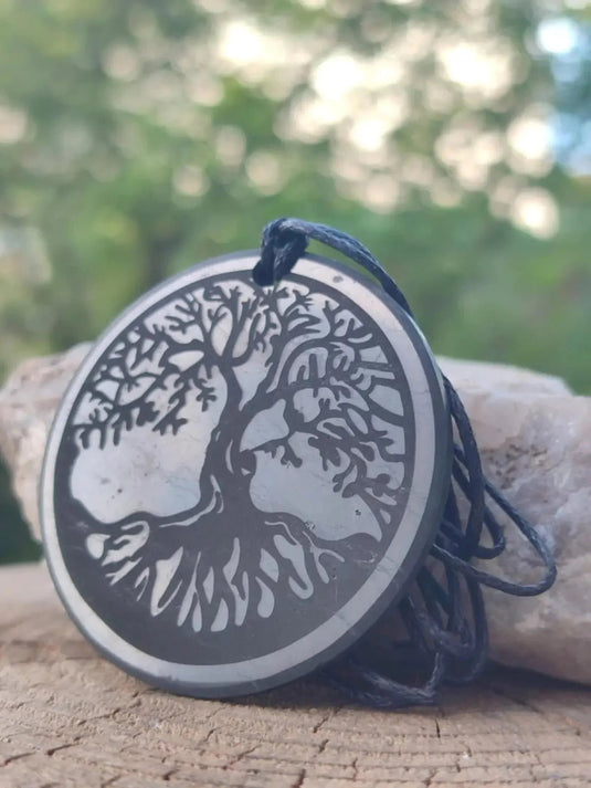 Shungite pendentif gravé arbre de vie ou fleur de vie Ø5cm fleur de vie Ø3cm Bouclier + Ancrage Shungite pendentif gravé fleur de vie