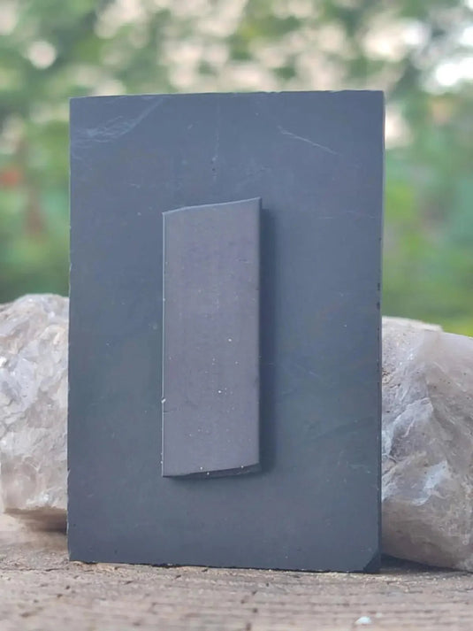 Shungite plaque de protection aimantée contre les ondes émises par vos appareils ménagers Shungite plaque de protection aimantée