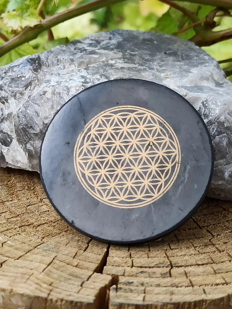 Chargez l&#39;image dans la visionneuse de la galerie, Shungite Protection pour le téléphone Ø5cm et Ø 3cm imprimée fleur de vie (Wifi 5G) Shungite plaque de protection téléphone imprimée fleur
