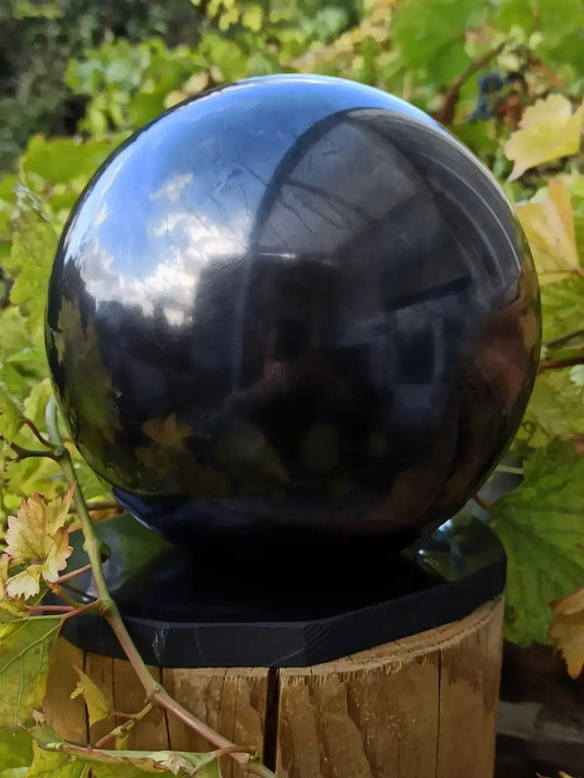 Shungite sphère Grade A++++ fournie avec support de sphère (Protection & Purification) Shungite Sphères