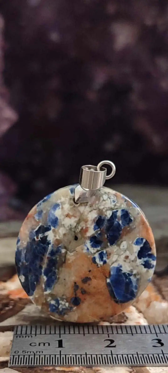 Sodalite couché de soleil du Brésil pendentif Grade A++++ ’Rare’ Sodalite coucher de soleil Sodalite/Calcite orange pendentif