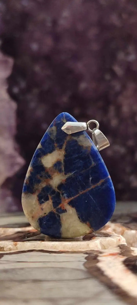 Sodalite coucher de soleil du Brésil pendentif Grade A++++ ’Rare’ Sodalite coucher de soleil Sodalite/Calcite orange pendentif