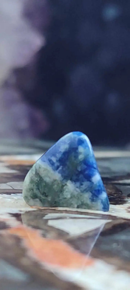 Sodalite de Bolivie pierre roulée Grade ’Extra’ Sodalite pierre roulée