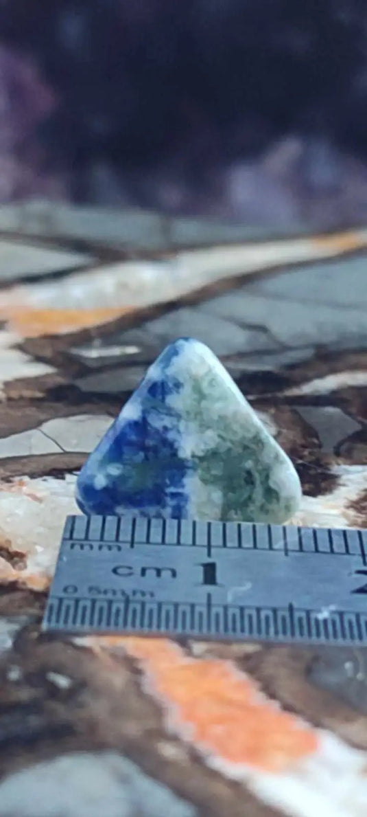 Sodalite de Bolivie pierre roulée Grade ’Extra’ Sodalite pierre roulée