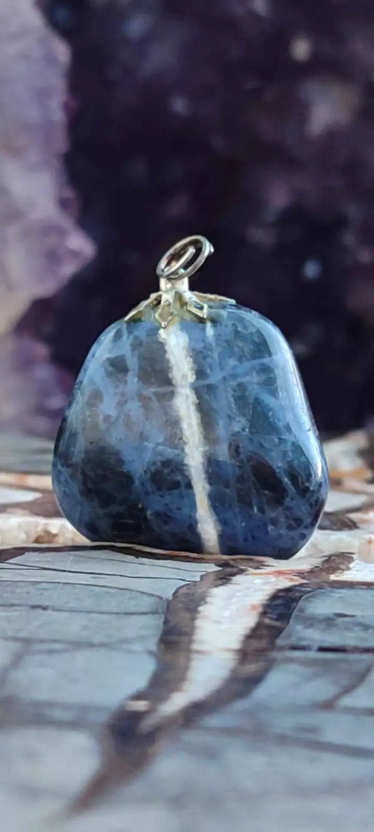 Sodalite du Brésil pendentifs Grade ++++ (fourni avec cordon) Sodalite pendentif