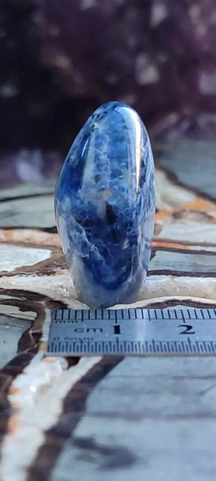 Load image into Gallery viewer, Sodalite du Brésil pierre roulée Grade A++++ Sodalite pierre roulée
