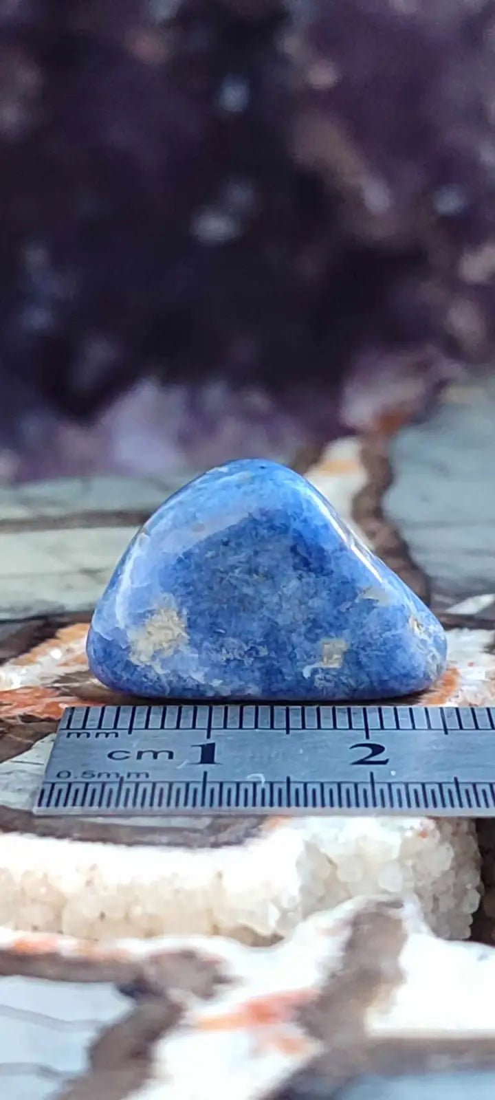 Load image into Gallery viewer, Sodalite du Brésil pierre roulée Grade A++++ Sodalite pierre roulée
