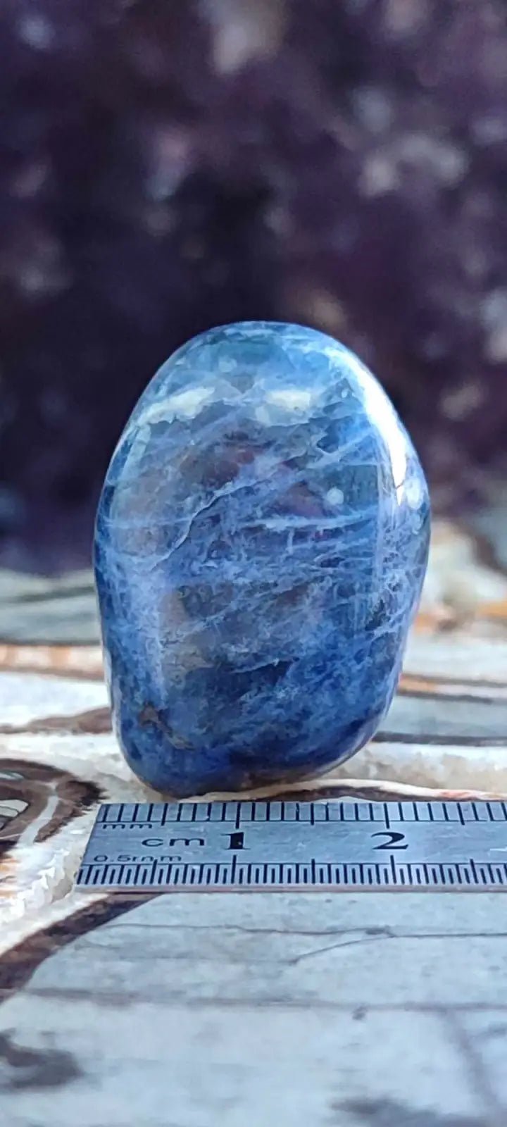 Load image into Gallery viewer, Sodalite du Brésil pierre roulée Grade A++++ Sodalite pierre roulée
