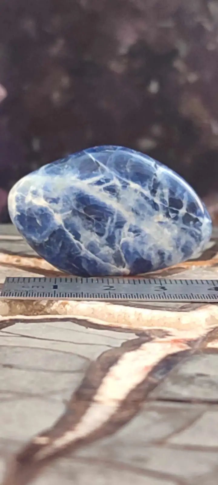 Chargez l&#39;image dans la visionneuse de la galerie, Sodalite du Brésil pierre roulée Grade A++++ Sodalite pierre roulée
