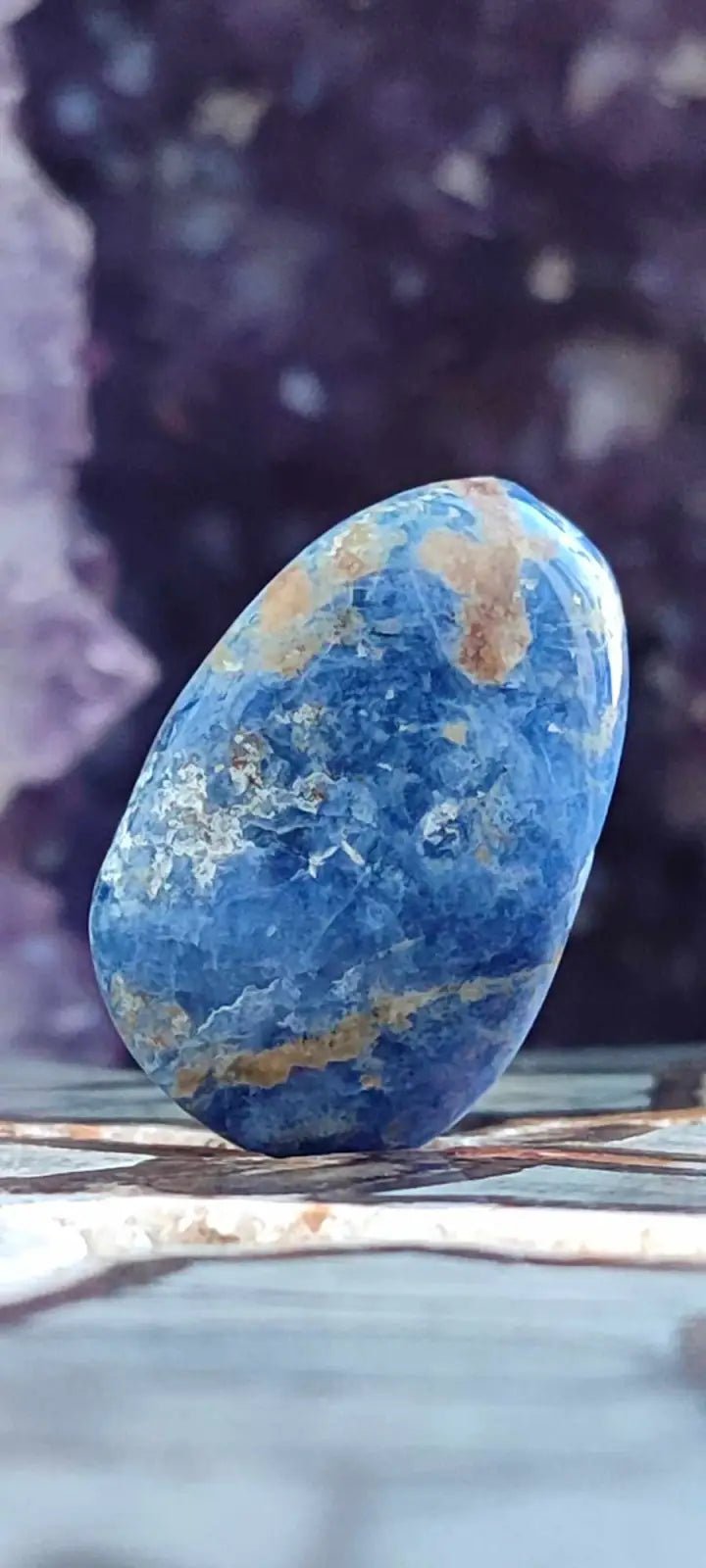Load image into Gallery viewer, Sodalite du Brésil pierre roulée Grade A++++ Sodalite pierre roulée
