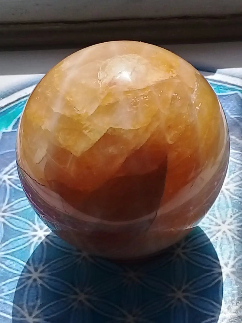 Load image into Gallery viewer, Sphère Calcite miel Grade A ++++ Diam 7cm Sphère Calcite miel
