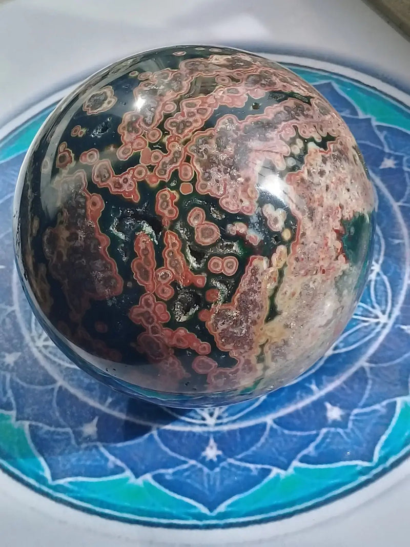 Load image into Gallery viewer, Sphère Jaspe Orbiculaire Grade A ++++ Diamètre 9cm Sphère Jaspe Orbiculaire
