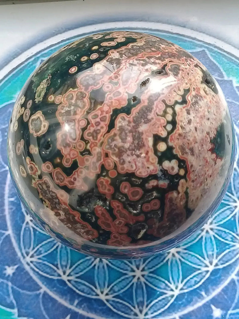 Load image into Gallery viewer, Sphère Jaspe Orbiculaire Grade A ++++ Diamètre 9cm Sphère Jaspe Orbiculaire
