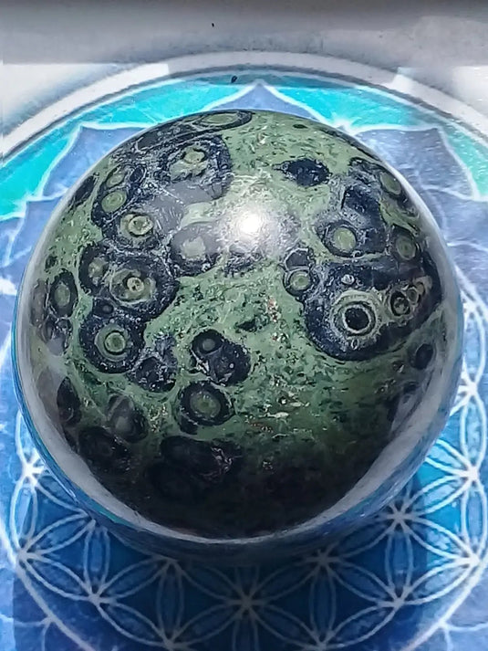 Sphère Jaspe vert de Kambaba Grade A +++ Diamètre 9cm Shpère Jaspe vert de Kambaba