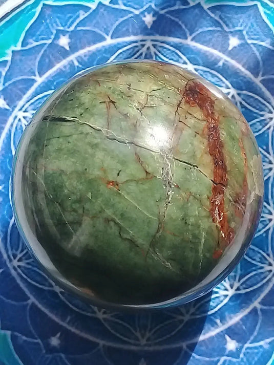 Sphère Jaspe vert Grade A ++++ Diamètre 8,5cm Sphère Jaspe vert