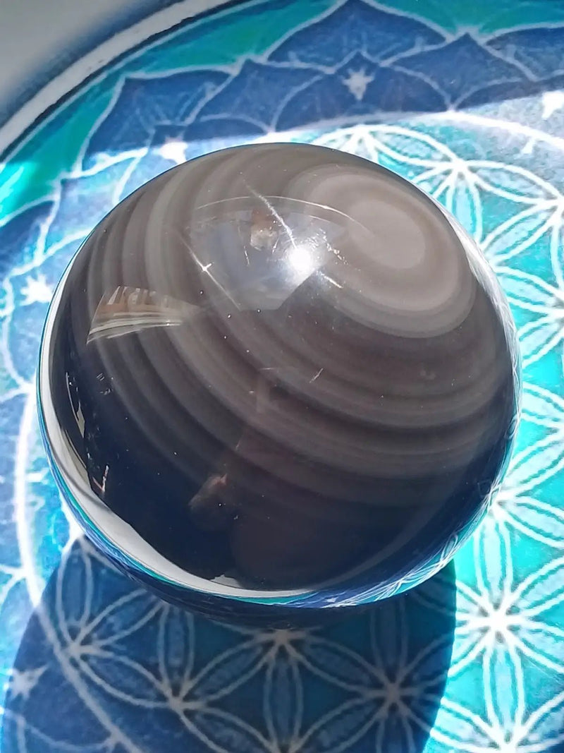 Chargez l&#39;image dans la visionneuse de la galerie, Sphère Obsidienne Œil céleste Grade A ++++ Diamètre 7,7cm Sphère Obsidienne Œil céleste
