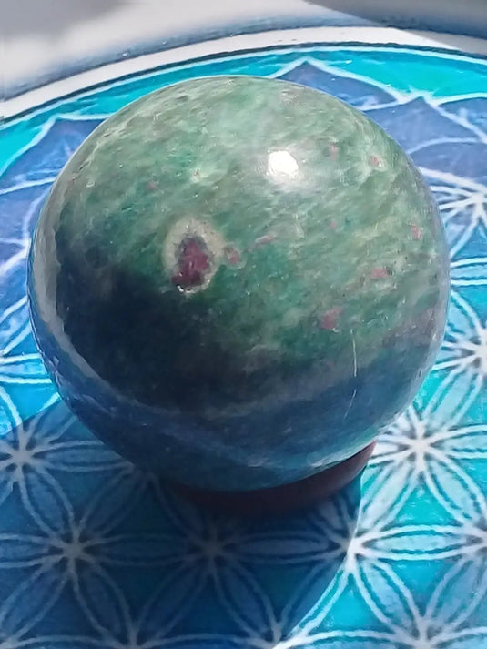 Sphère Rubis Fuschite Grade A ++ Diamètre 5,5cm Sphère Rubis Fuschite