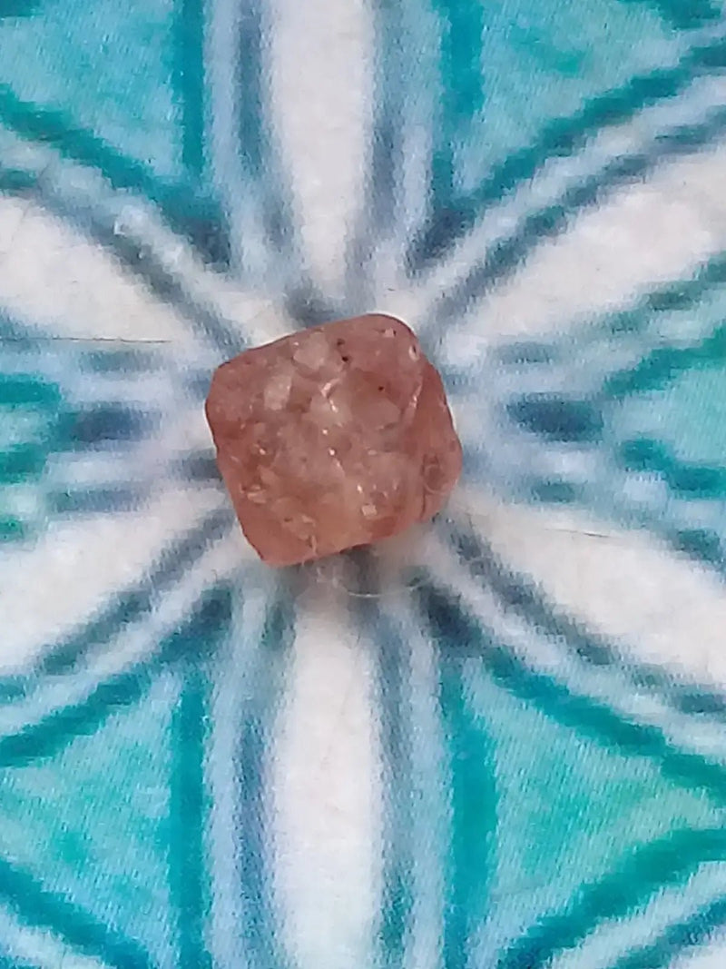 Load image into Gallery viewer, Spinelle rose fragment brut Grade A ++++ Spinelle rose fragment brut
