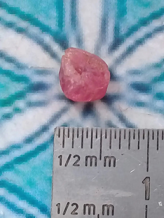 Spinelle rose fragment brut Grade A ++++ Spinelle rose fragment brut