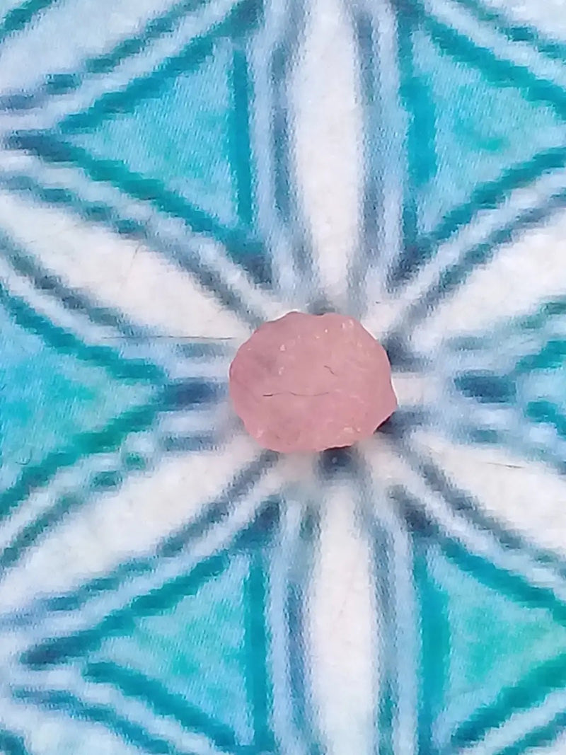 Load image into Gallery viewer, Spinelle rose fragment brut Grade A ++++ Spinelle rose fragment brut
