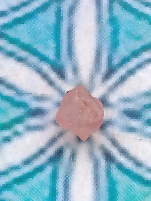 Spinelle rose fragment brut Grade A ++++ Spinelle rose fragment brut