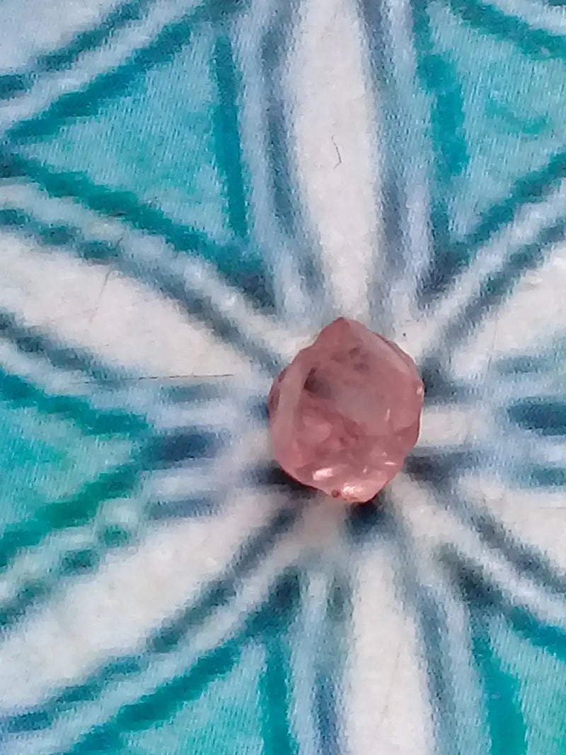 Load image into Gallery viewer, Spinelle rose fragment brut Grade A ++++ Spinelle rose fragment brut
