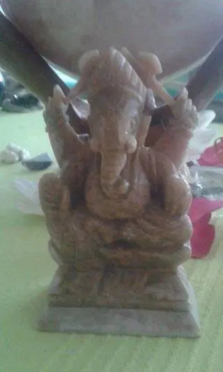 Statuette Ganesha en Jade Statuette Ganesha en Jade Dans la besace du p'tit Poucet...   