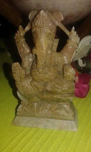 Cargue la imagen en el visor de la galería, Statuette Ganesha en Jade Statuette Ganesha en Jade Dans la besace du p&#39;tit Poucet...   
