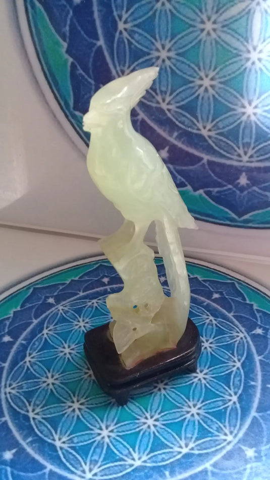 Statuette oiseau en jade de Chine véritable Grade A++++ Statuette oiseau en Jade de Chine véritable Dans la besace du p'tit Poucet   