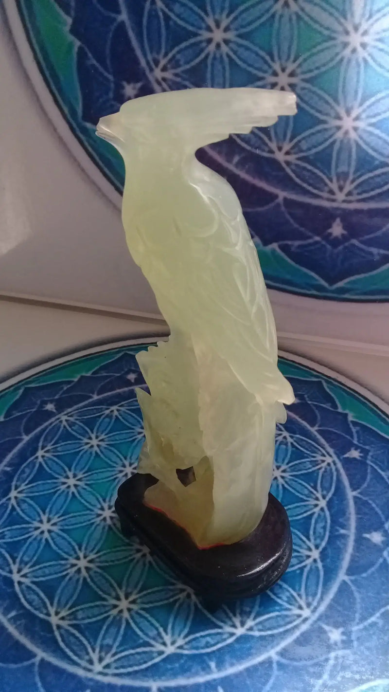 Load image into Gallery viewer, Statuette oiseau en jade de Chine véritable Grade A++++ Statuette oiseau en Jade de Chine véritable Dans la besace du p&#39;tit Poucet   
