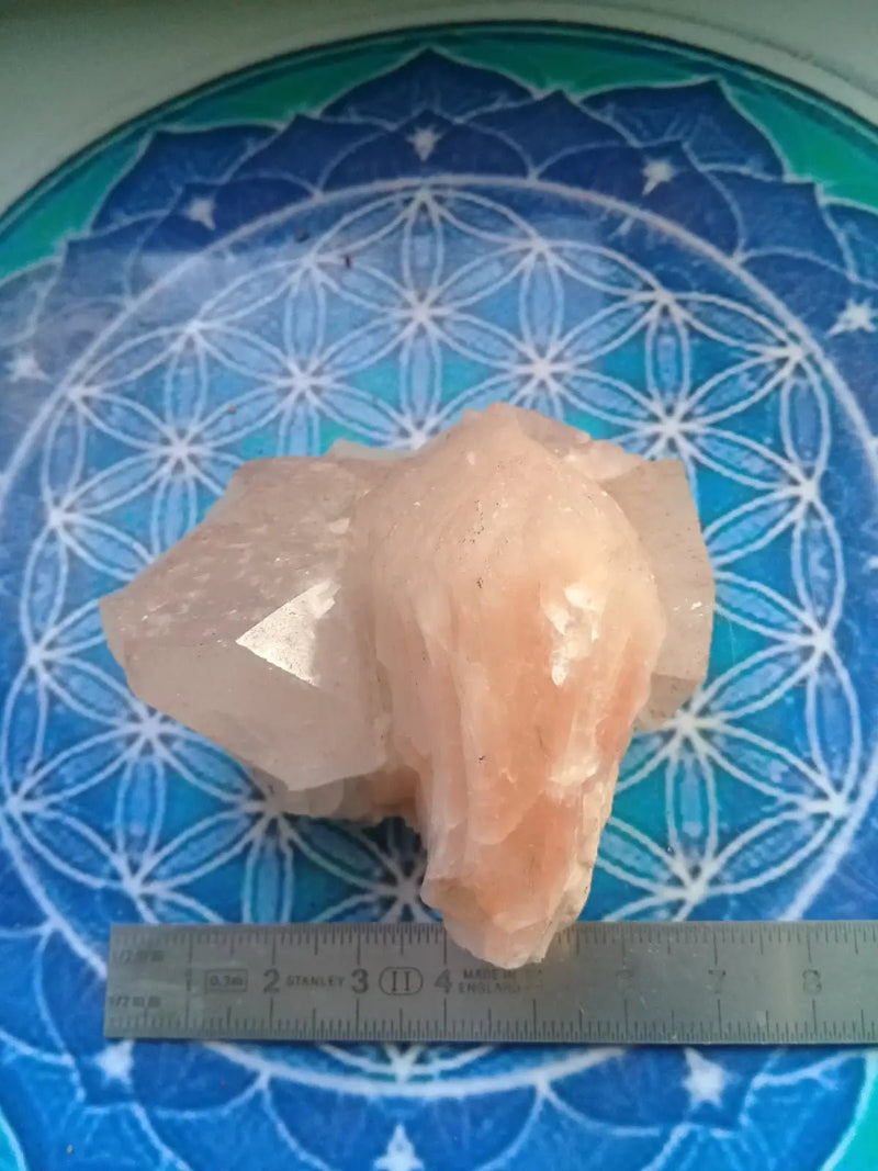 Load image into Gallery viewer, Stilbite brute sur Apohylite Grade A ++++ pièce de Collection Stilbite sur Apophyllite brute
