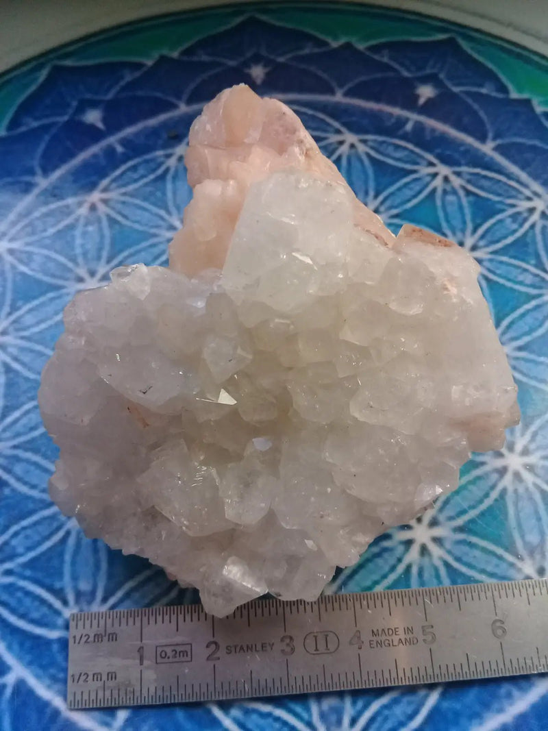 Load image into Gallery viewer, Stilbite brute sur Apohylite Grade A ++++ pièce de Collection Stilbite sur Apophyllite brute
