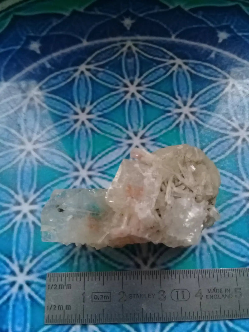 Load image into Gallery viewer, Stilbite et Apophyllite brute Grade A ++++ pièce de Collection Stilbite et Apophyllite brute
