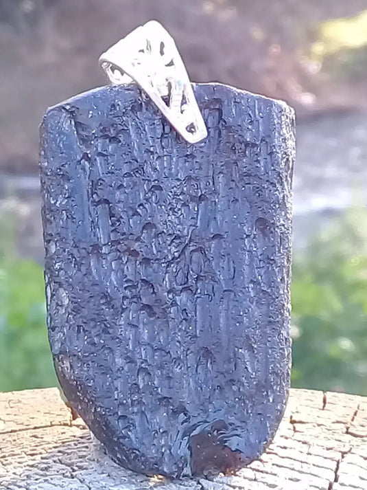 Tectite Indochinite pendentif Grade A ++++ (Fourni avec cordon) Tectite Indochinite pendentif