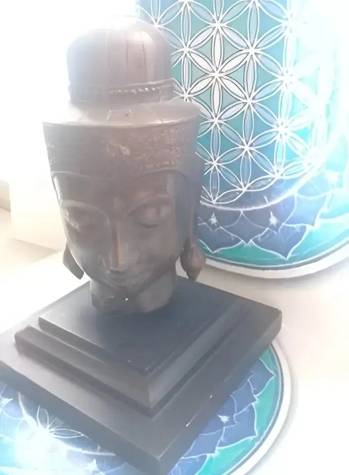 Load image into Gallery viewer, Tête de Bouddha Tête de Bouddha
