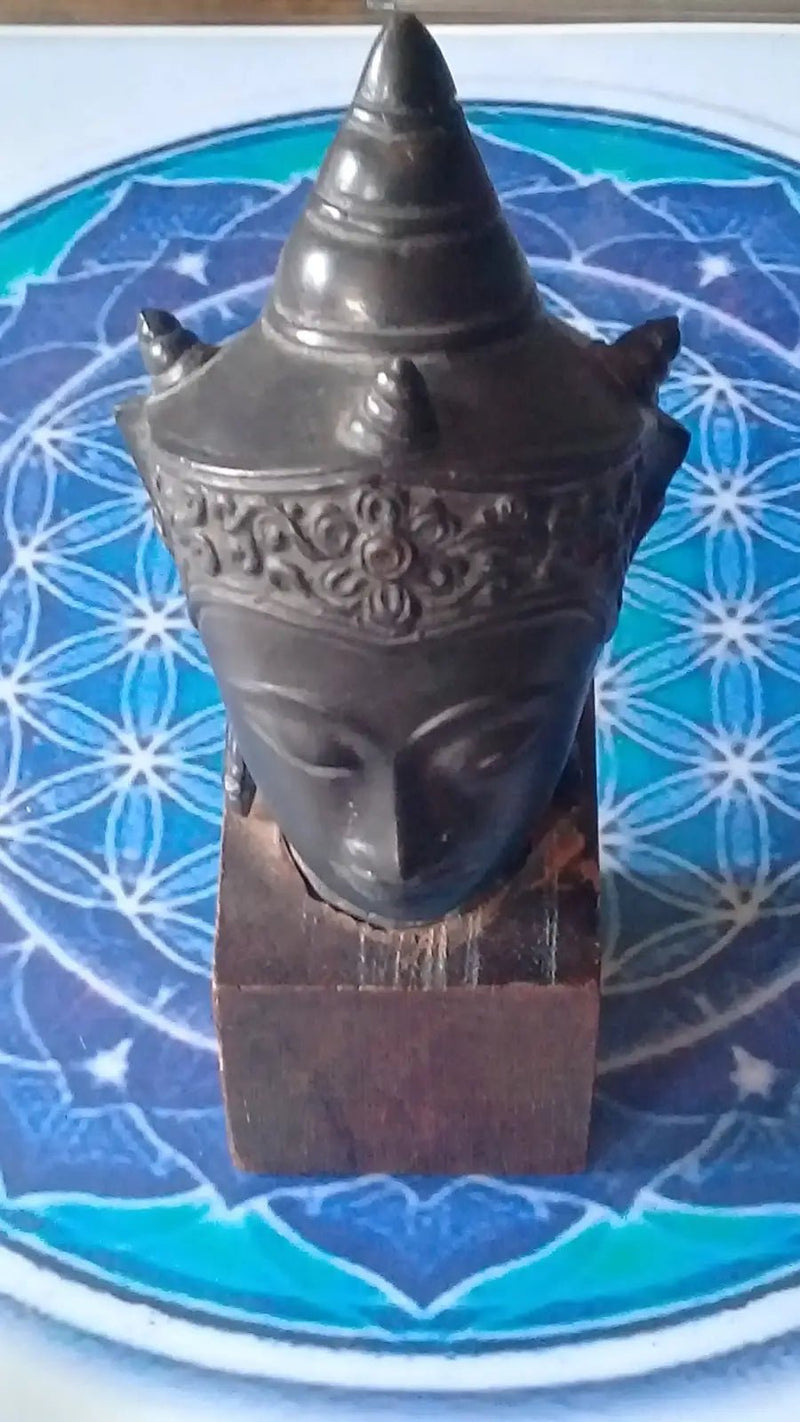Chargez l'image dans la visionneuse de la galerie, Tête de Bouddha thaïlandais Tête de Bouddha thaïlandais
