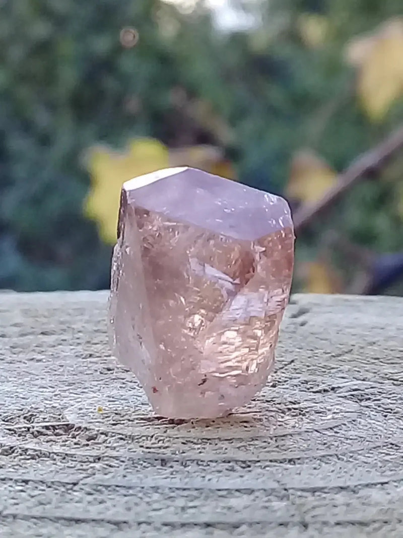 Load image into Gallery viewer, Topaze brune du Pakistan Cristal brut naturel Grade A++++ (Non traité) Topaze Impériale du Pakistan Cristal brute
