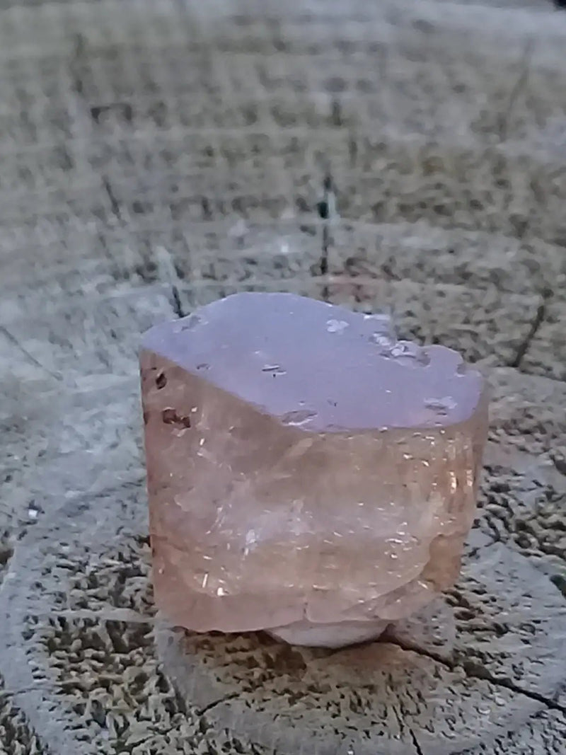 Chargez l&#39;image dans la visionneuse de la galerie, Topaze brune du Pakistan Cristal brut naturel Grade A++++ (Non traité) Topaze Impériale du Pakistan Cristal brute
