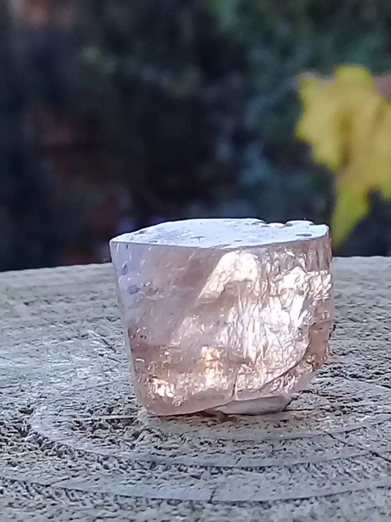 Chargez l&#39;image dans la visionneuse de la galerie, Topaze brune du Pakistan Cristal brut naturel Grade A++++ (Non traité) Topaze Impériale du Pakistan Cristal brute
