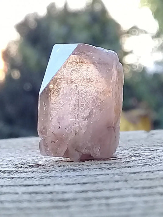 Topaze brune du Pakistan Cristal brut naturel Grade A++++ (Non traité) Topaze Impériale du Pakistan Cristal brute