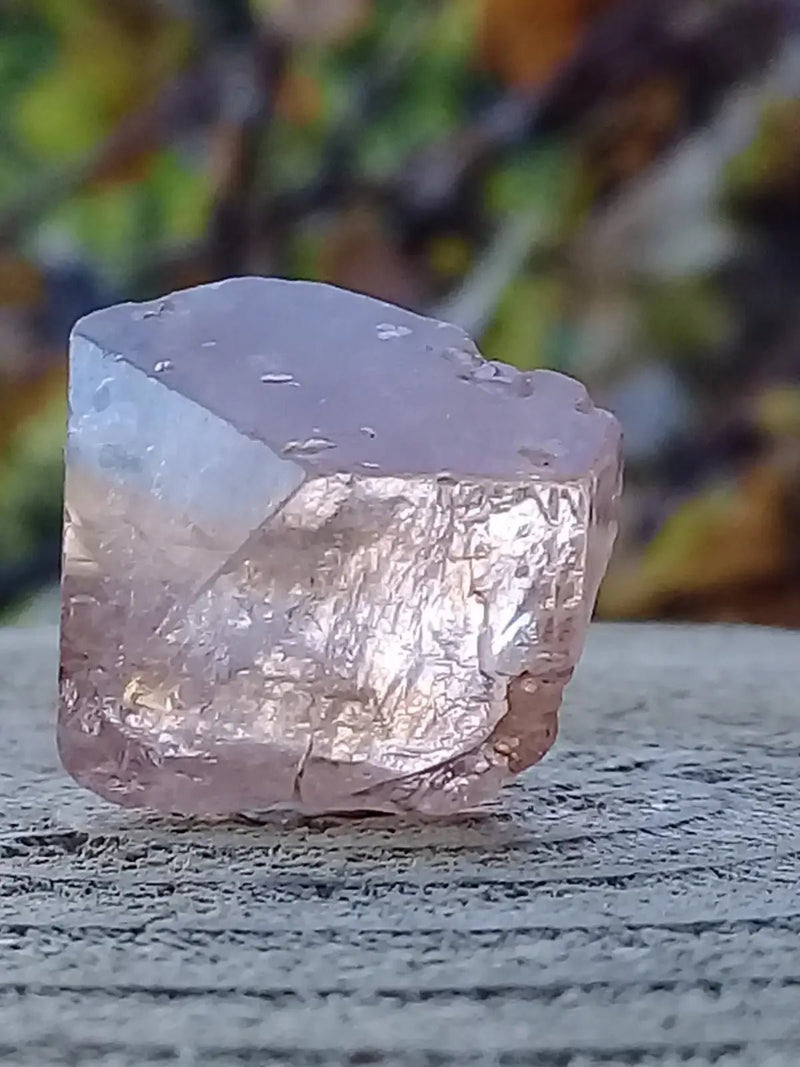 Chargez l&#39;image dans la visionneuse de la galerie, Topaze brune du Pakistan Cristal brut naturel Grade A++++ (Non traité) Topaze Impériale du Pakistan Cristal brute
