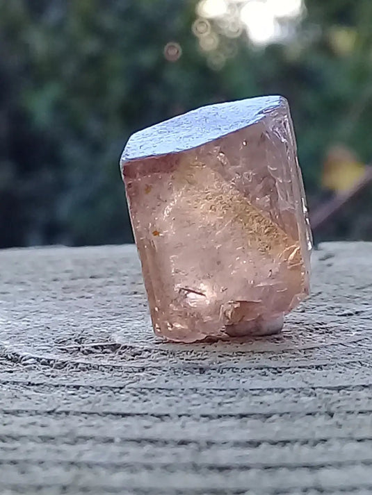 Topaze brune du Pakistan Cristal brut naturel Grade A++++ (Non traité) Topaze Impériale du Pakistan Cristal brute