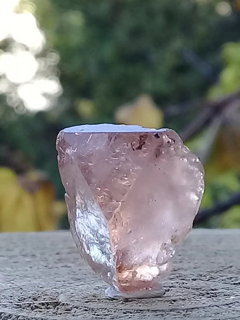 Chargez l&#39;image dans la visionneuse de la galerie, Topaze brune du Pakistan Cristal brut naturel Grade A++++ (Non traité) Topaze Impériale du Pakistan Cristal brute
