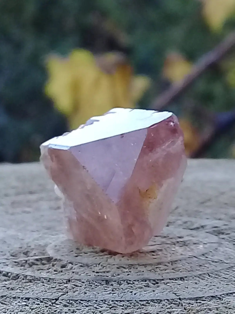 Load image into Gallery viewer, Topaze brune du Pakistan Cristal brut naturel Grade A++++ (Non traité) Topaze Impériale du Pakistan Cristal brute
