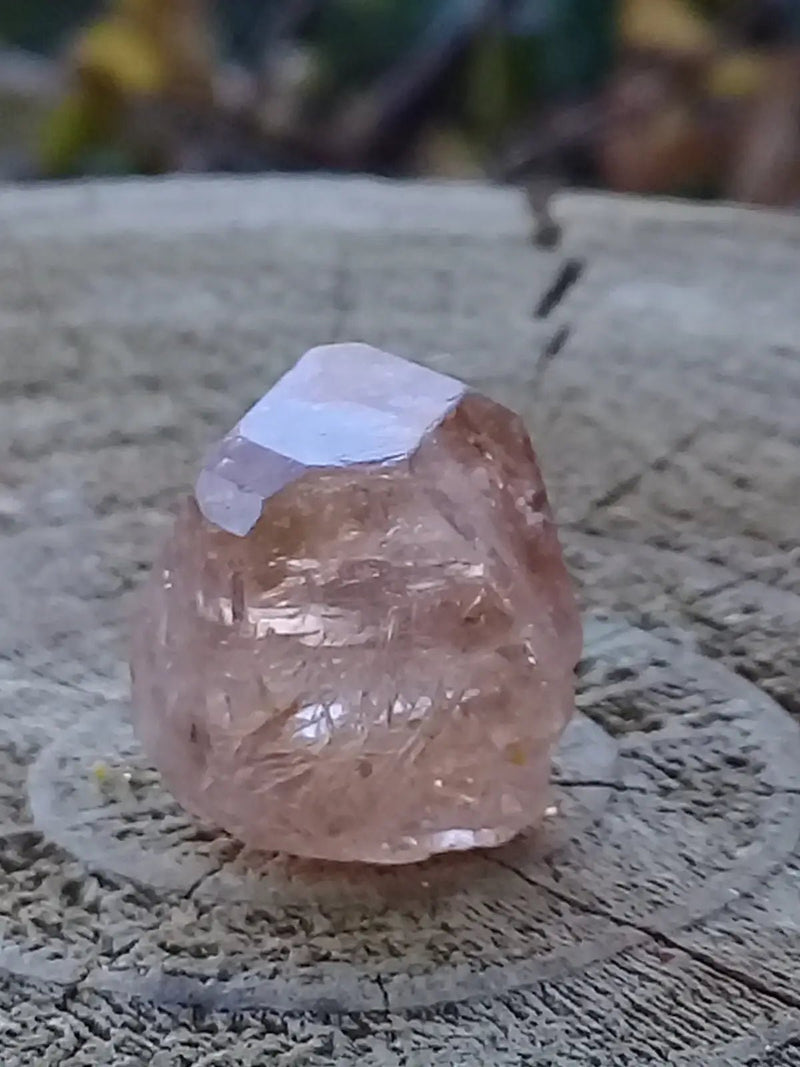 Chargez l&#39;image dans la visionneuse de la galerie, Topaze brune du Pakistan Cristal brut naturel Grade A++++ (Non traité) Topaze Impériale du Pakistan Cristal brute
