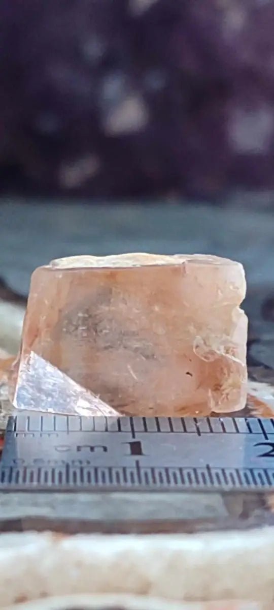 Load image into Gallery viewer, Topaze brune du Pakistan Cristal brut naturel Grade A++++ (Non traité) Topaze Impériale du Pakistan Cristal brute
