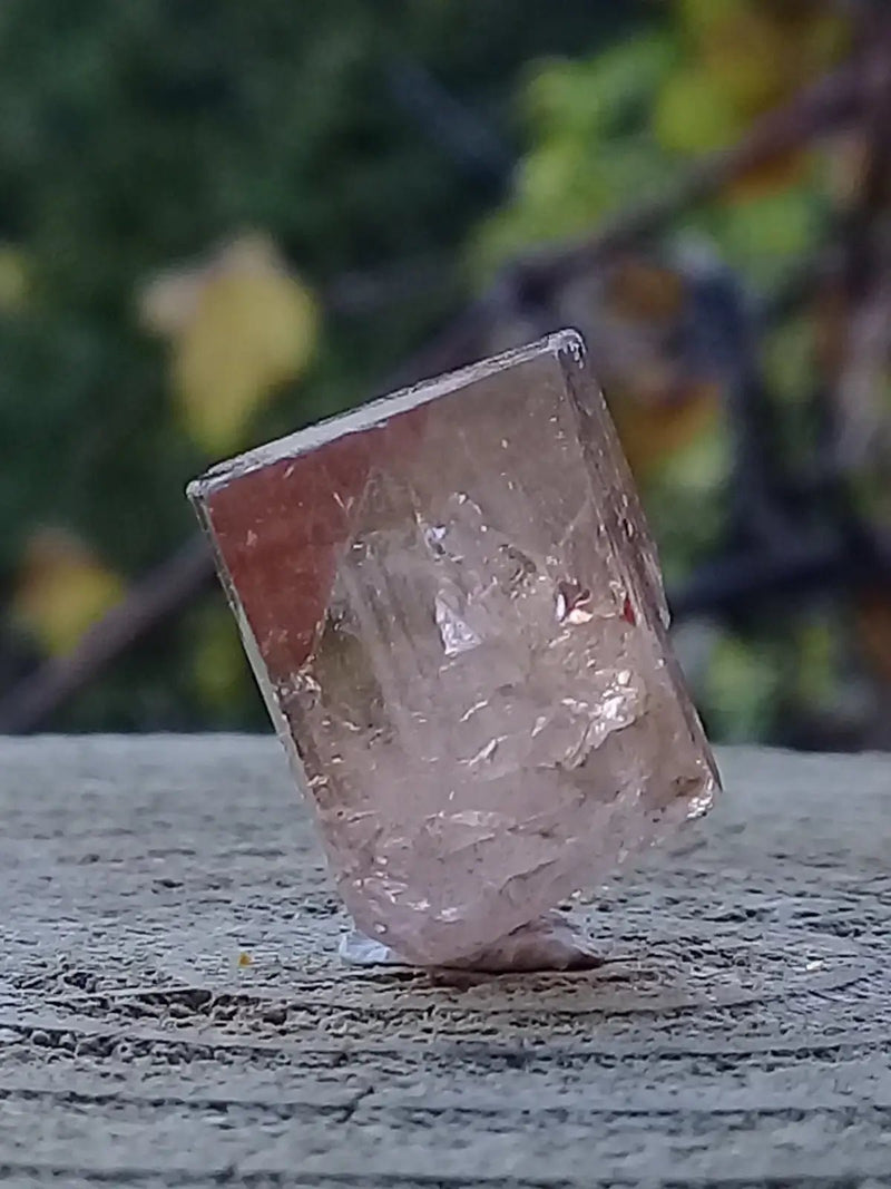 Load image into Gallery viewer, Topaze brune du Pakistan Cristal brut naturel Grade A++++ (Non traité) Topaze Impériale du Pakistan Cristal brut
