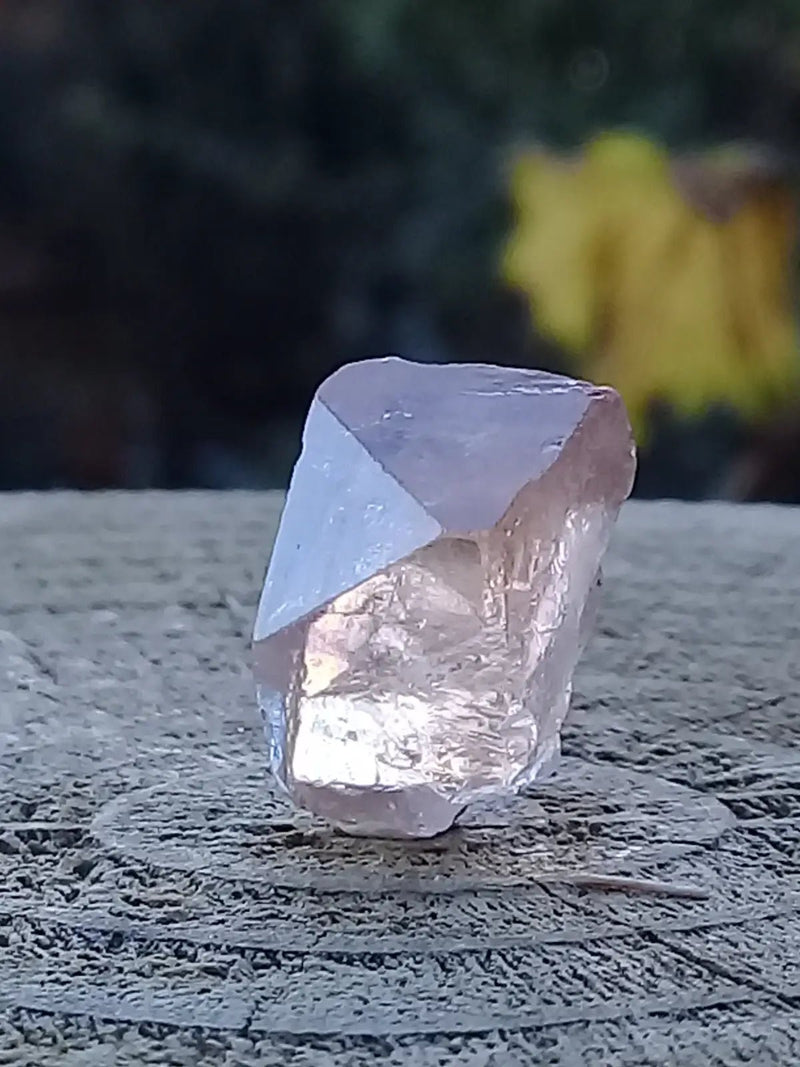 Load image into Gallery viewer, Topaze brune du Pakistan Cristal brut naturel Grade A++++ (Non traité) Topaze Impériale du Pakistan Cristal brut
